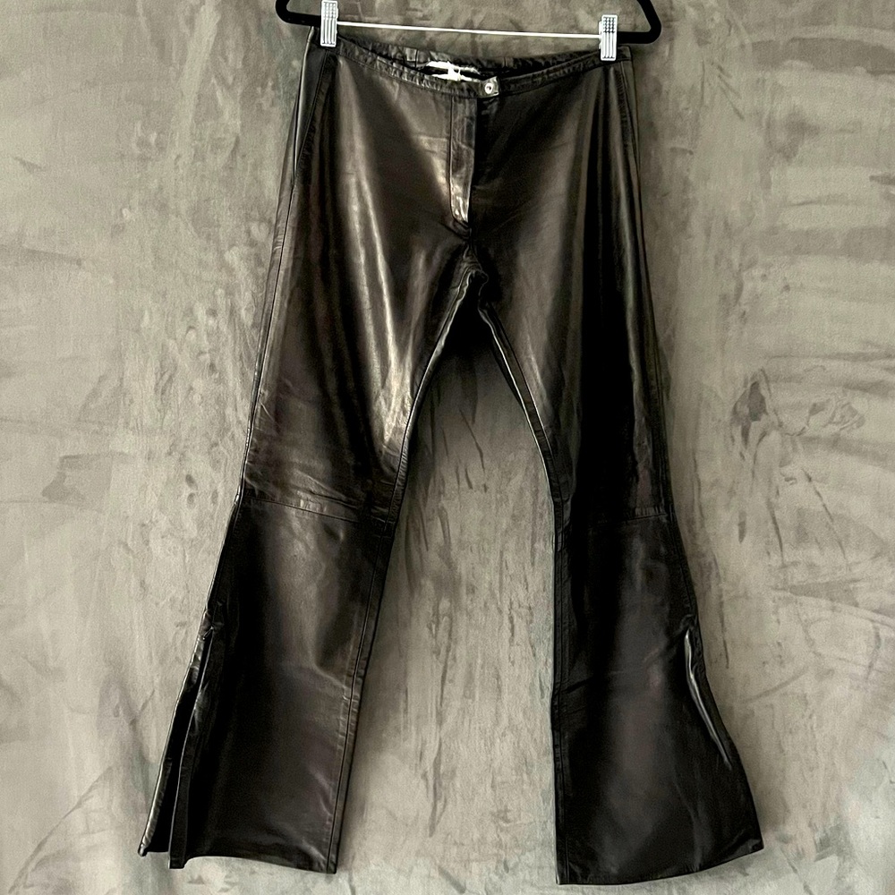 Pellessimo Paris black designer real lambs leather pants with side leg zipper.